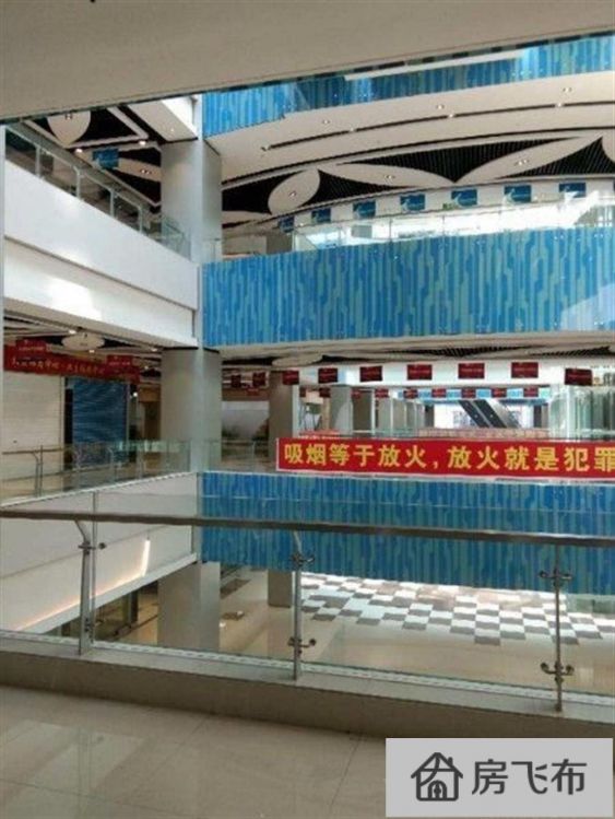 (出售) 实拍 深圳华南城 地铁口红本商铺5号广场 低于市场